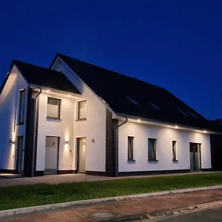 Apartment Strandallee 10 *